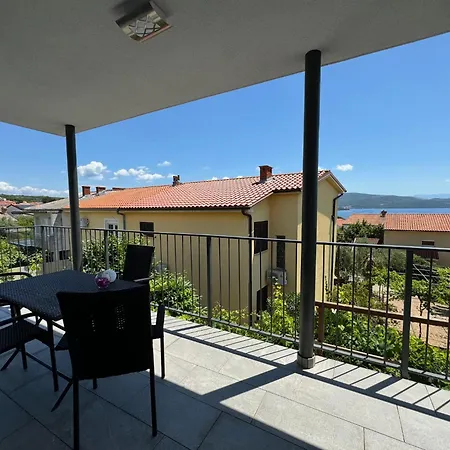 Goldie Vista Krk Apartment