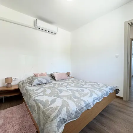 Goldie Vista Krk Appartement *