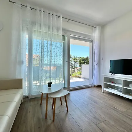 Goldie Vista Krk Apartment *