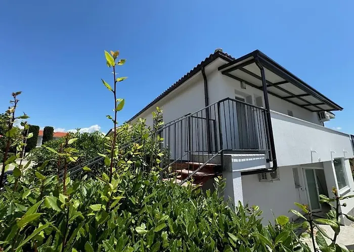 Goldie Vista Krk Lägenhet